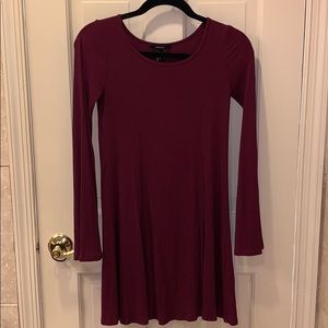 EUC Long bell sleeve ribbed Dress